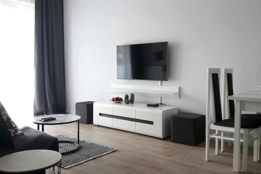Lux Apartment Close To Medicover And Paley 华沙 外观 照片