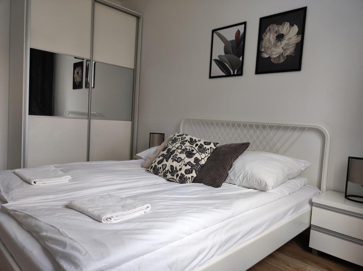 Lux Apartment Close To Medicover And Paley 华沙 外观 照片